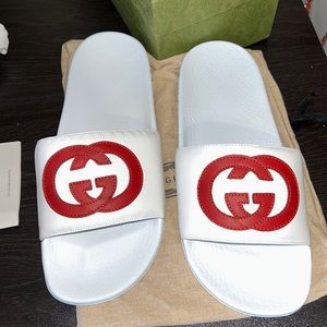 GUCCI SLIDES Interlocking GG